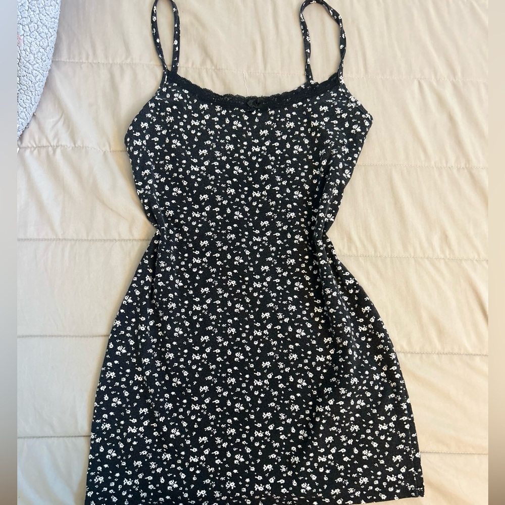Mini Body Con Dress 🖤🤍🎬🎬